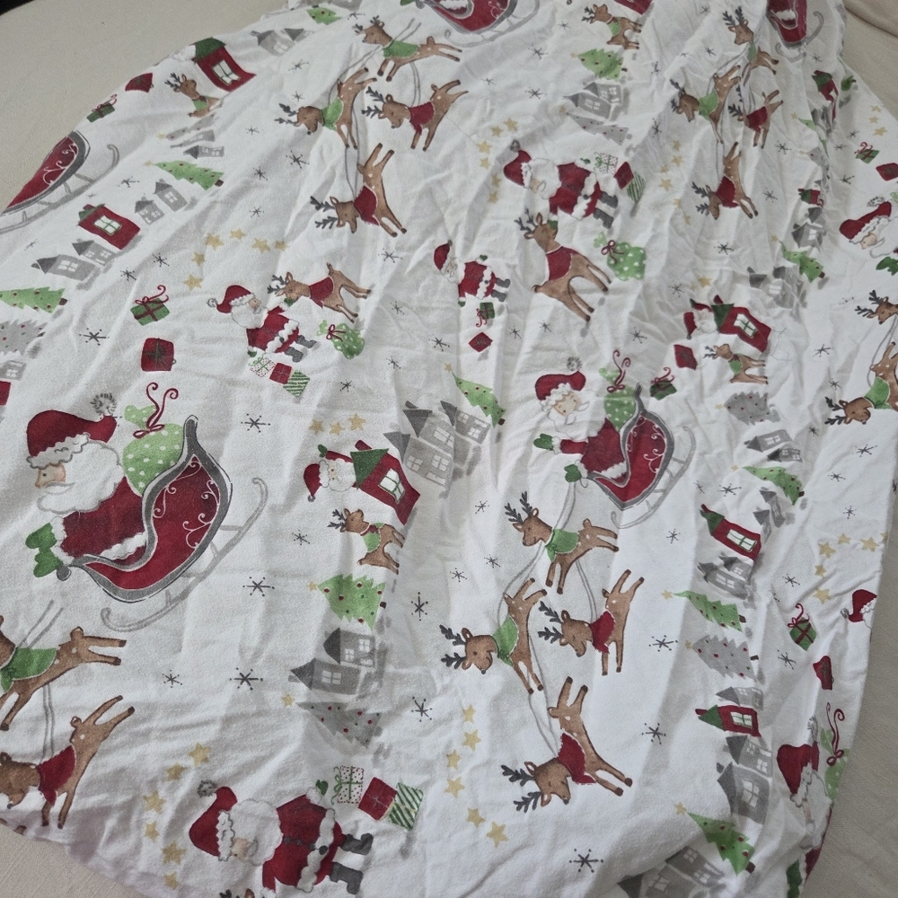 Pottery Barn Kids Holiday Santa Reindeer Fitted Crib Sheet 100% Cotton Flannel - Picture 4 of 8